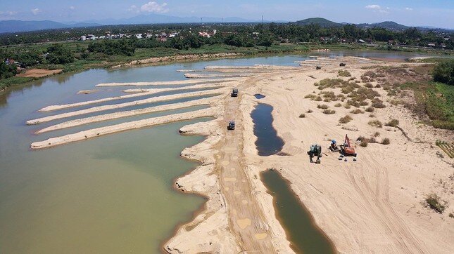 UBND TP Hà Nội vừa báo cáo gì với Thủ tướng Chính phủ về vụ trúng đấu giá 3 mỏ cát gần 1.700 tỷ?