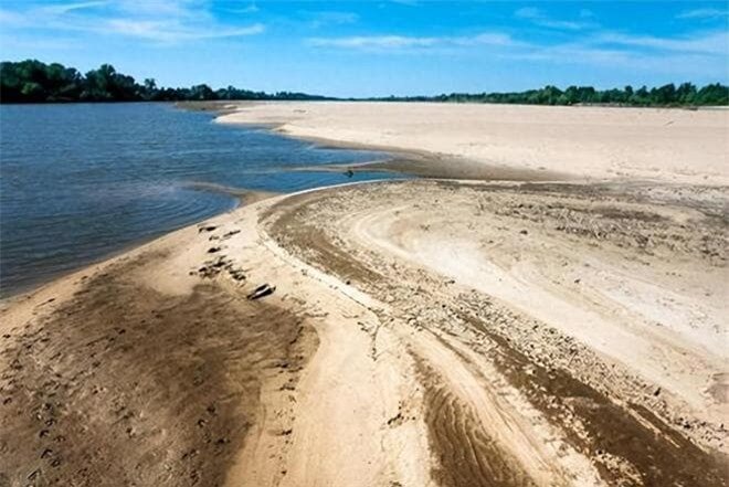 Thế giới đang đối mặt với khủng hoảng thiếu cát? Cát sẽ trở thành nguồn tài nguyên chiến lược trong tương lai