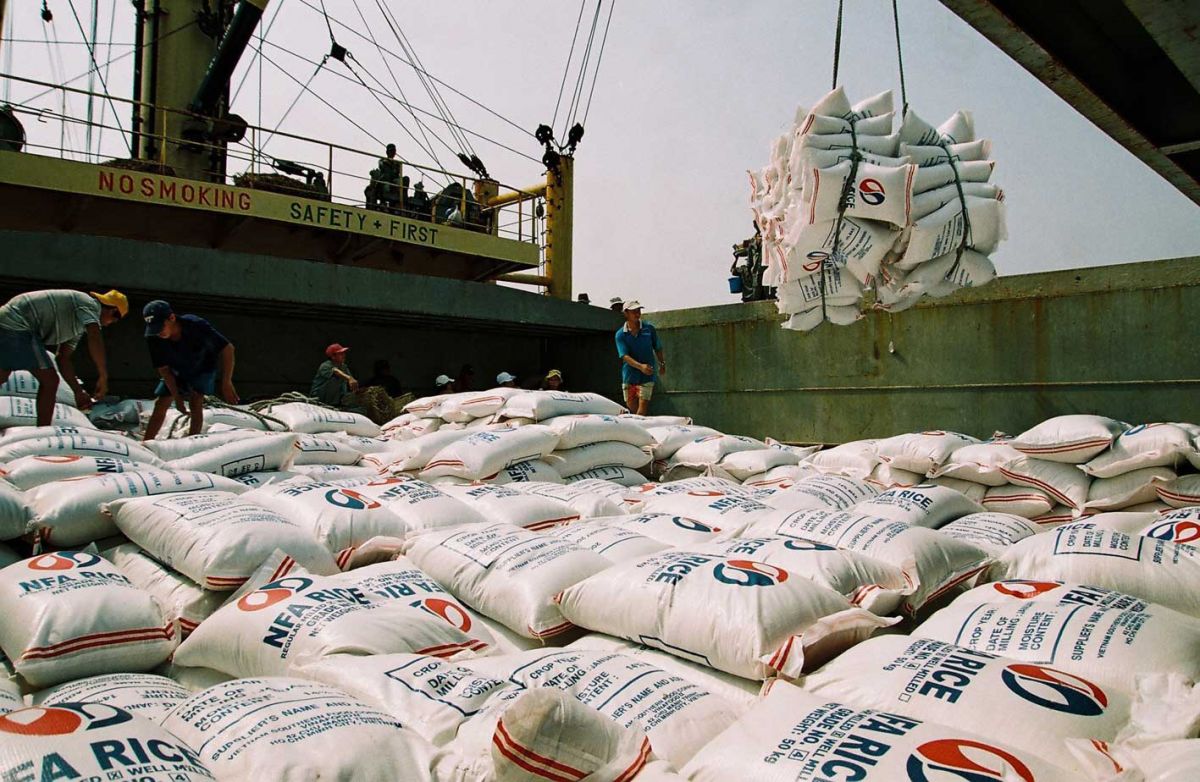 Lãnh đạo Bộ NN&PTNT nói gì về đề xuất áp giá sàn trong xuất khẩu gạo?
