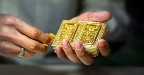 Sau 1 ngày, giá vàng miếng ‘bay’ hơn 3 triệu đồng/lượng