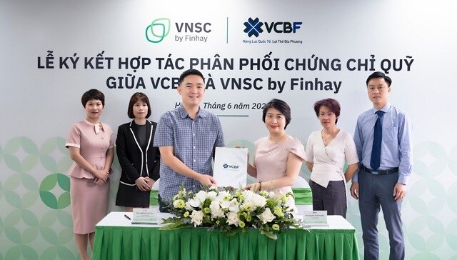 Chú trọng sản phẩm chứng chỉ quỹ mở, công ty chứng khoán của Finhay bắt tay cùng VCBF
