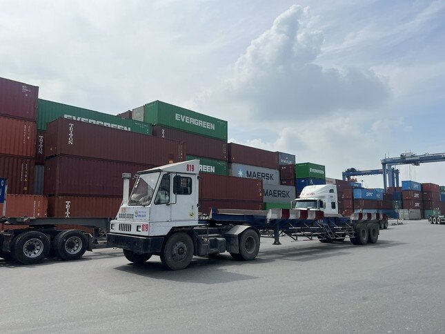 Thực hư thông tin 19 tấn cà phê và hạt tiêu xuất khẩu nghi bị ‘rút ruột’ tại cảng Cát Lái
