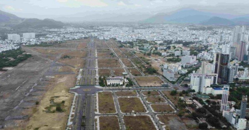 Cơ quan điều tra hình sự tìm người mua đất tại sân bay Nha Trang cũ