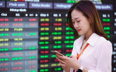 Đảo chiều từ vùng giá thấp, VN-Index dần hồi phục