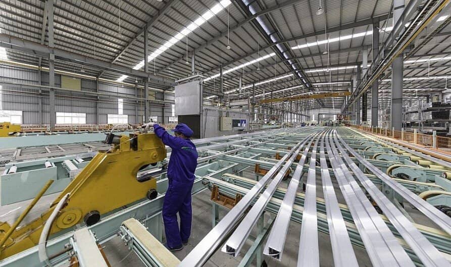 Tăng trưởng kinh tế năm 2024 khả quan nhờ xuất khẩu phục hồi