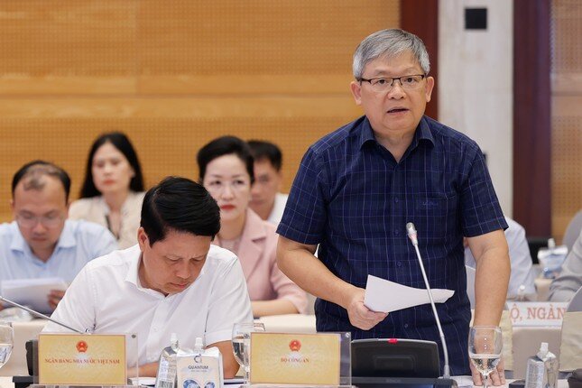 Giám đốc Xuyên Việt Oil dùng tiền quỹ bình ổn giá xăng dầu tạo quan hệ, hối lộ
