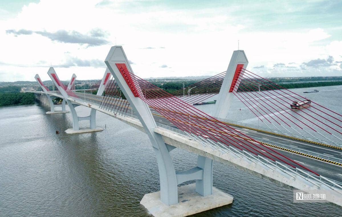 Cầu 2.000 tỷ nối Hải Phòng - Quảng Ninh “về đích” trong tháng 7/2024