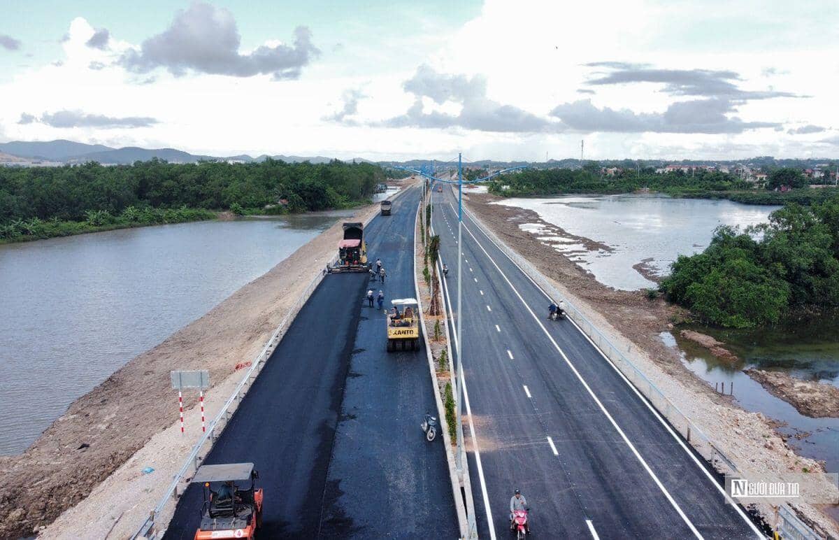 Cầu 2.000 tỷ nối Hải Phòng - Quảng Ninh “về đích” trong tháng 7/2024