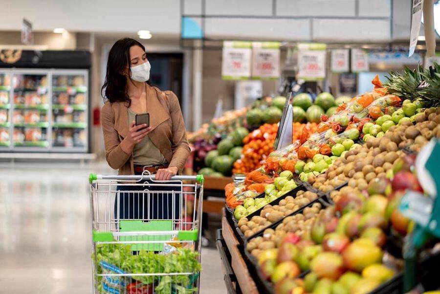 Người tiêu dùng toàn cầu phản ứng khi giá cả liên tục leo thang