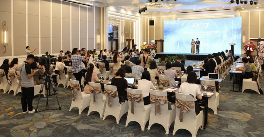 Thứ trưởng Nguyễn Đức Chi: Không nhất thiết phải 8 triệu tài khoản chứng khoán, chỉ cần 6 triệu nhưng một nửa là tổ chức thì tuyệt vời!