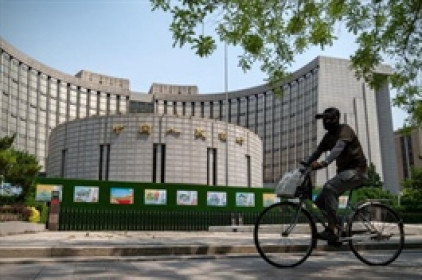 Trung Quốc hạ lãi suất lần đầu tiên trong 1 năm