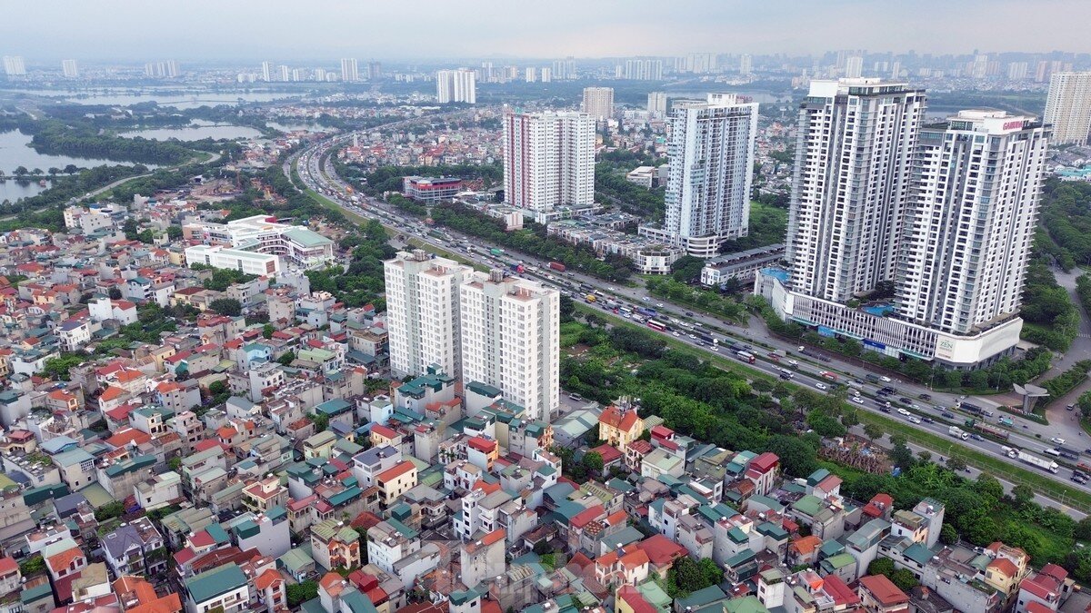 Hàng trăm căn hộ tái định cư bị 'bỏ quên' trên đất vàng Thủ đô