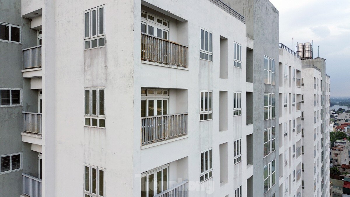 Hàng trăm căn hộ tái định cư bị 'bỏ quên' trên đất vàng Thủ đô