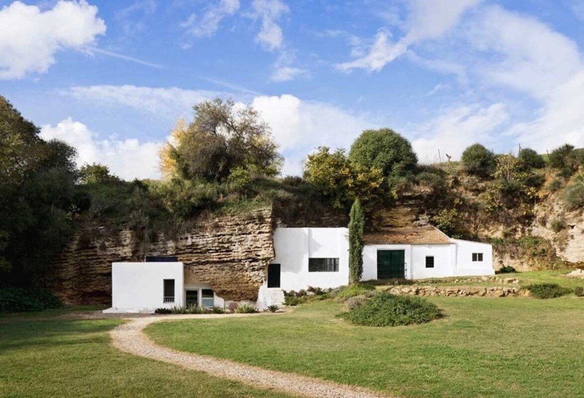 Ngôi nhà hang động độc đáo ở Tây Ban Nha vạn người mơ