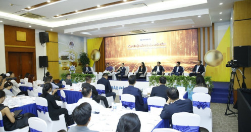 Vàng có còn là kênh đầu tư hấp dẫn nửa cuối năm 2024?