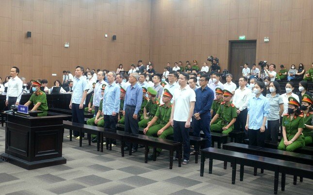 Xét xử ông Trịnh Văn Quyết: Viện kiểm sát thay đổi mức án đề nghị với 2 bị cáo