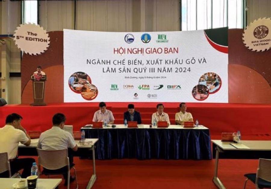 Xuất khẩu gỗ cuối năm sẽ còn nhiều biến động khó lường