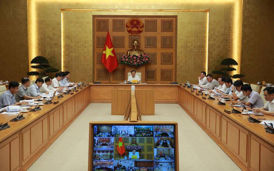 Khẩn trương hoàn thành cập nhật, bổ sung Kế hoạch thực hiện Quy hoạch Điện 8