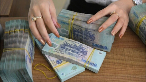 Trong 2 phút, người đàn ông ở quận Hoàng Mai bị lừa gần 1 tỷ đồng