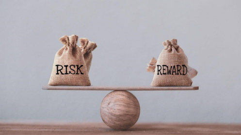 Thông tin Fed hạ lãi suất đã phản ánh vào thị trường, nhà đầu tư nên thận trọng giải ngân mới?