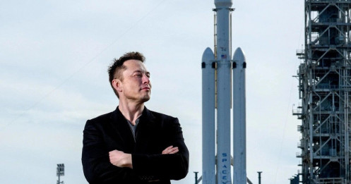 Cột mốc phi thường của tỷ phú Elon Musk