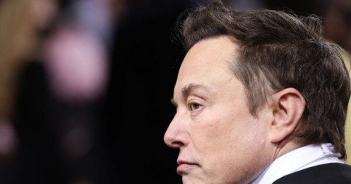 Wall Street Journal: Tỷ phú Elon Musk trao đổi thường xuyên với Nga