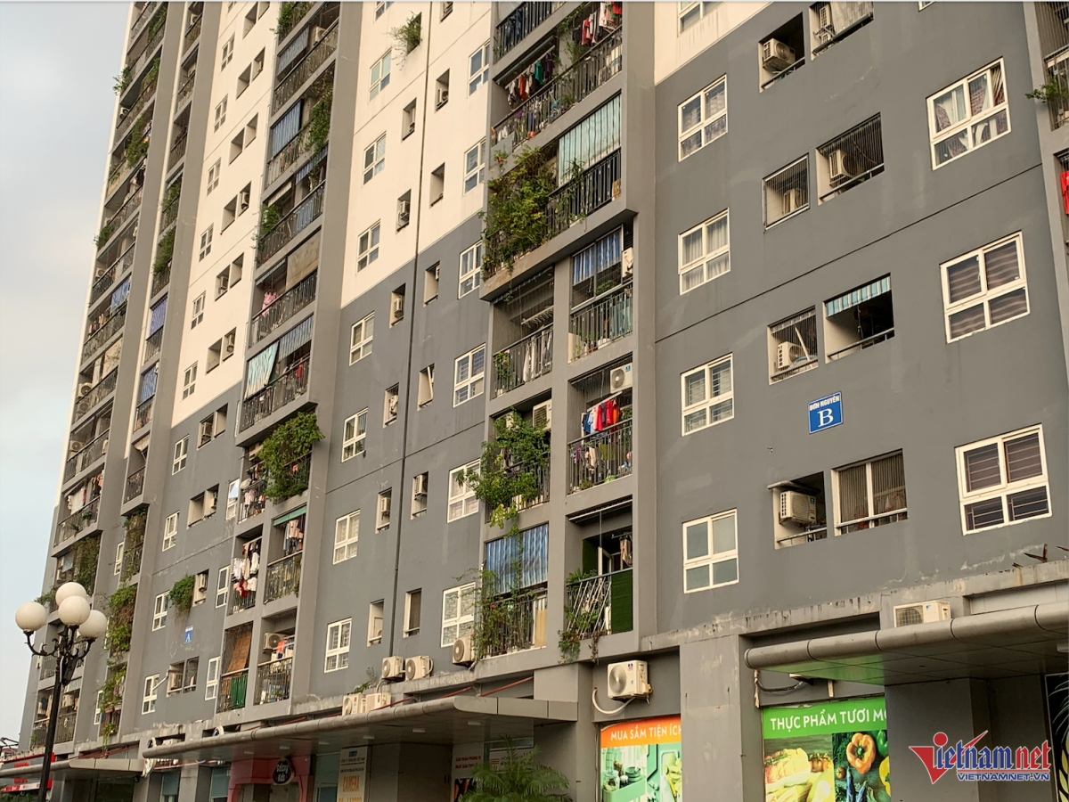 Mua nhà ở xã hội cũ ở Hà Nội: Từ 15 triệu/m2, giờ có dăm ba tỷ mới nói chuyện 