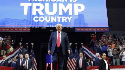 Dự án pin xe điện Trung Quốc trở thành "điểm nóng" tranh cử tổng thống Mỹ