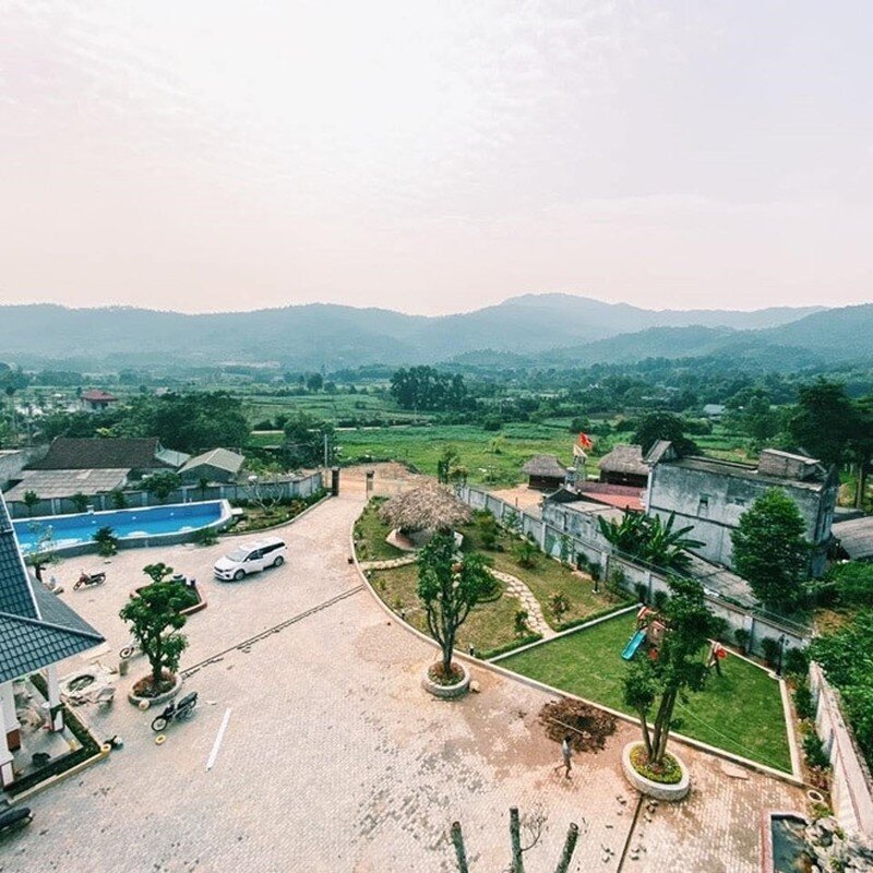 Cận cảnh biệt thự 3.500m2 view trọn núi rừng của Quân A.P