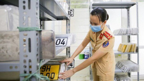 Loạt biển số ô tô giá khủng bị bỏ cọc lại tiếp tục lên sàn