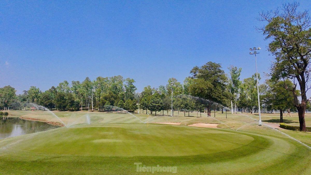 Cảnh sắc tuyệt đẹp của sân Kings Course trước giờ khai cuộc Tiền Phong Golf Championship 2024