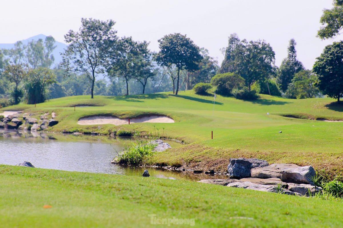 Cảnh sắc tuyệt đẹp của sân Kings Course trước giờ khai cuộc Tiền Phong Golf Championship 2024