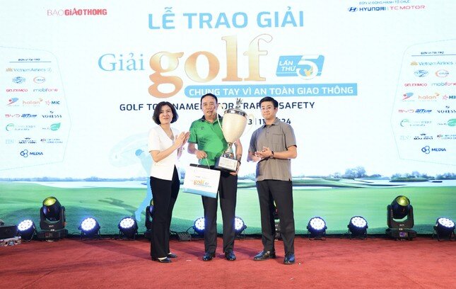 Golfer Hoàng Quân vô địch giải golf Chung tay vì ATGT năm 2024