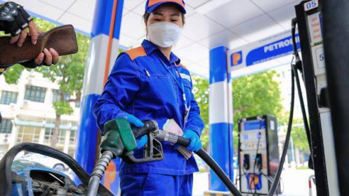 Ngân sách trợ lực trên 44.000 tỷ đồng giảm thuế bảo vệ môi trường với xăng dầu năm 2025