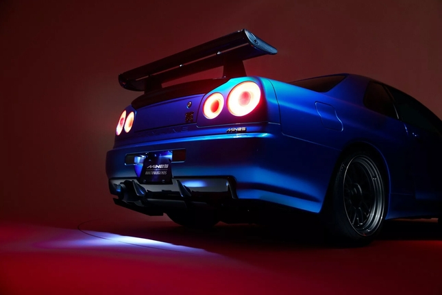 Xế cổ Nissan GT-R R34 được phục chế thành siêu xe