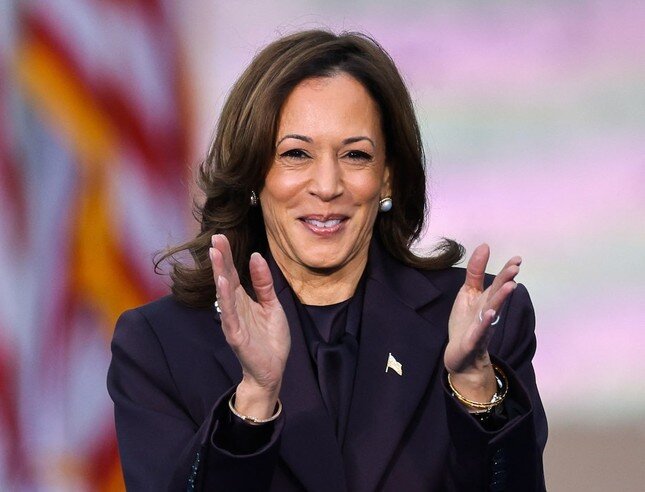 Bà Kamala Harris chúc mừng ông Donald Trump, cam kết chuyển giao quyền lực trong hoà bình