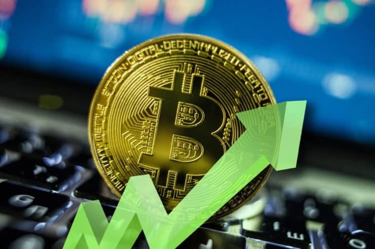 Bitcoin tiến gần mốc 90,000 USD sau cú tăng vọt hơn 9,000 USD trong 1 ngày