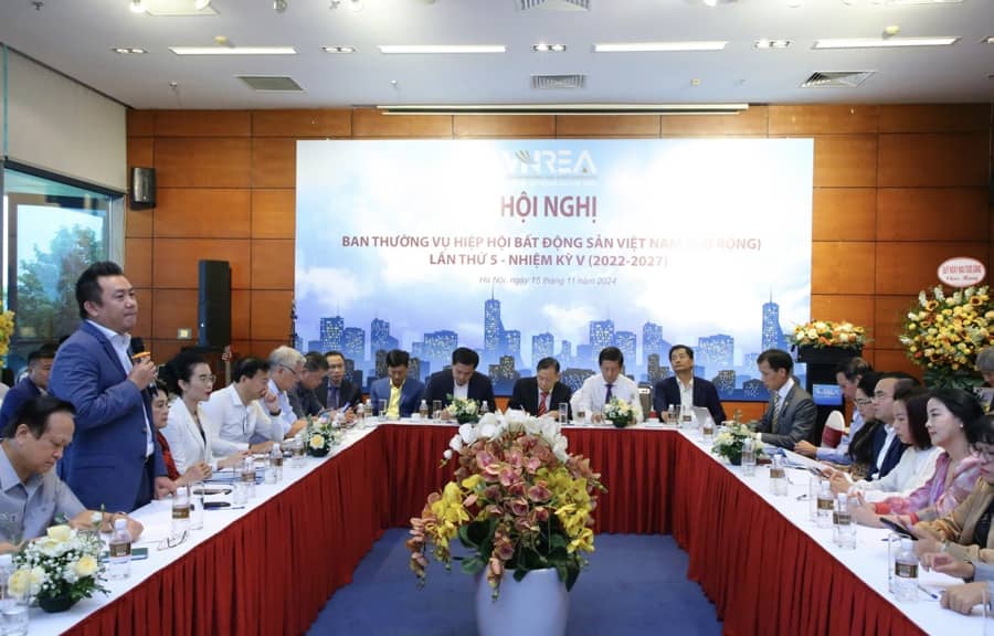 Doanh nghiệp bất động sản vẫn phải đối mặt với nhiều khó khăn
