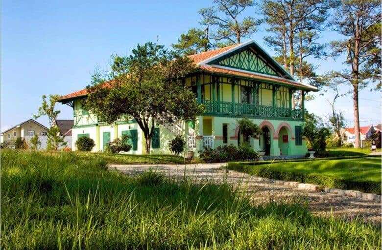 Những villa ở Việt Nam làm du khách mê mẩn, có nơi xuất hiện trên phim "Độc đạo", có hồ bơi vô cực view "rất chill"