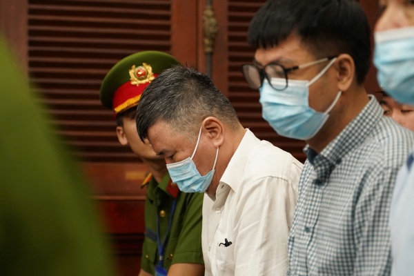 Phó Vụ trưởng Vụ Thị trường trong nước “quên” số lần nhận tiền, quà