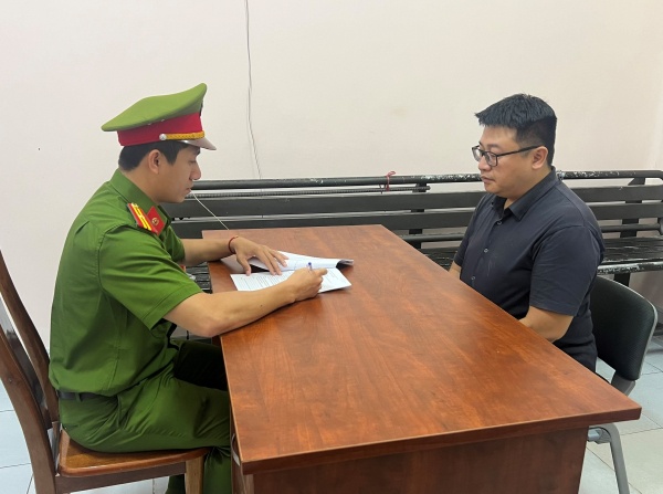 Khởi tố 2 đối tượng lừa "chạy án" chiếm đoạt 670 triệu đồng