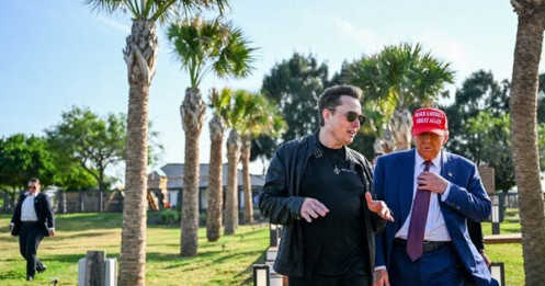 Chủ xe Tesla quay lưng với Elon Musk