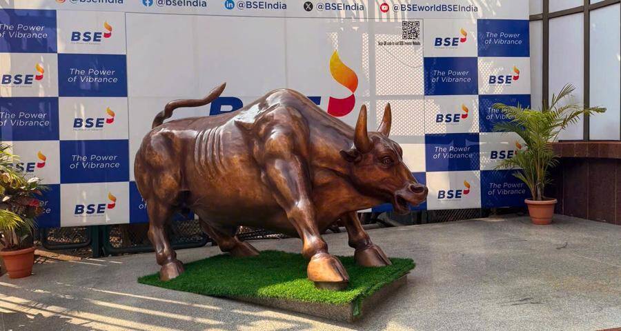 Ấn Độ: Chứng khoán bùng nổ và cách bảo vệ nhà đầu tư nhỏ lẻ