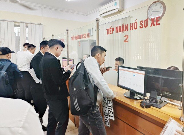 Quy định mới về giải quyết thủ tục đăng ký xe có hiệu lực từ 1/1/2025