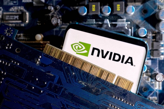 Nvidia bị điều tra tại Trung Quốc, giá cổ phiếu rớt mạnh