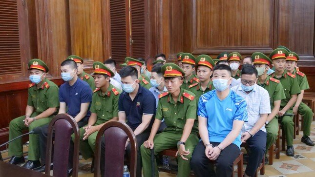 Xét xử nhóm cán bộ thuế nhận hối lộ của đường dây mua bán hóa đơn gần 14.000 tỷ đồng