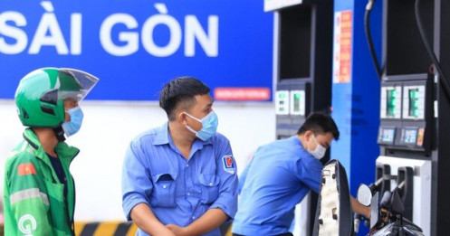 Giá xăng dầu tiếp tục giảm vào ngày mai?