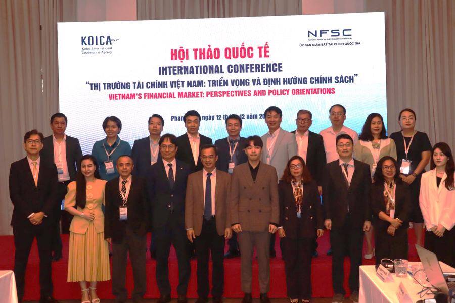 WB: Cứ 4 nền kinh tế đang phát triển thì có một nền kinh tế sẽ nghèo hơn so với trước Covid-19
