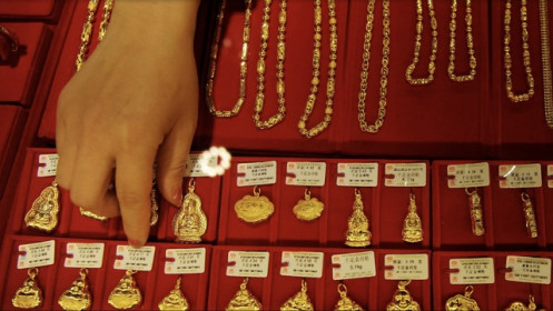 Tội phạm rửa tiền, lừa đảo tăng vọt trong "cơn sốt" vàng ở Trung Quốc