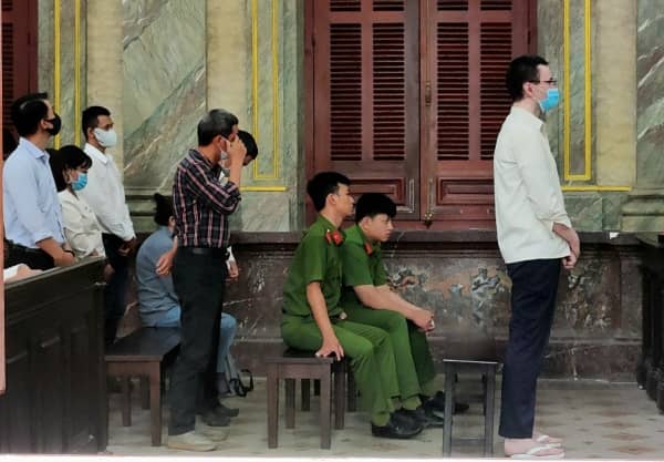 Cho vay với lãi suất “cắt cổ”, ông trùm người nước ngoài lãnh án